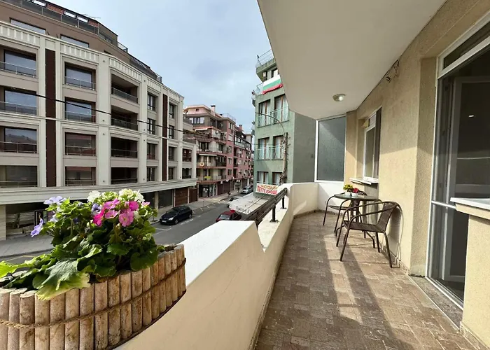 Pomorie Apartaments * Ahyolu